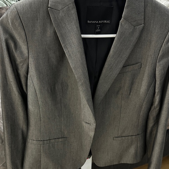 Banana Republic Gray Women's Blazer - Picture 5 of 5